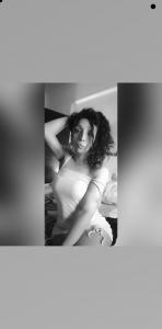 613211463: Chica busca chico en Barcelona