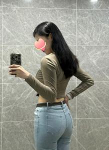 617542033: Chica busca chico en Valencia
