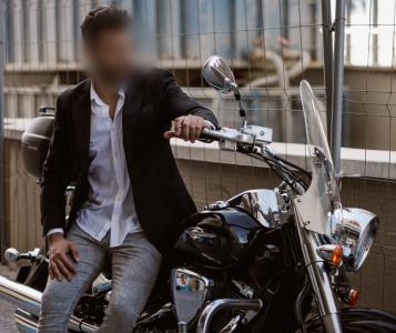 Chico busca chica en Málaga: 