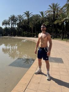 Chico busca chica en Valencia: 