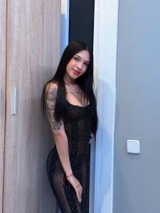 Chica busca chico en Ibiza: Chica busca chico