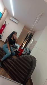 666385580: Chica busca chico en Sevilla