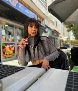 Chica busca chico en Málaga: Chica busca chico