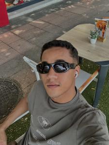 Chico busca chica en Lugo: 