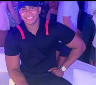 Chico busca chica en Las Palmas: 