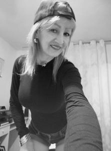 631380842: Chica busca chico en Murcia