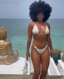 663195950: Chica busca chico en Tarragona