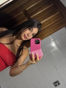 664360940: Chica busca chico en Ibiza