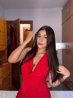 664360940: Chica busca chico en Ibiza