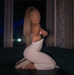 674728240: Chica busca chico en Castellón