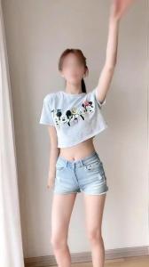 688166109: Chica busca chico en Barcelona