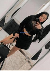 Chica busca chico en Barcelona: Chica busca chico