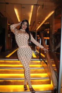 625283121: Chica busca chico en Granada