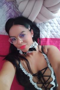 610176205: Chica busca chico en Sevilla