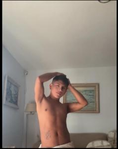 677655738: Chico busca chica en Cádiz