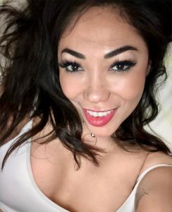 Chica busca chico en Sevilla: Chica busca chico