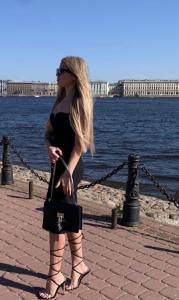 627164366: Chica busca chico en Madrid