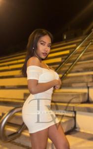 Chica busca chico en Barcelona: Chica busca chico
