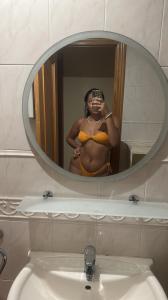 Chica busca chico en Madrid: Chica busca chico
