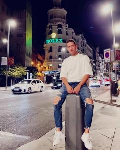 Chico busca chica en Málaga: 