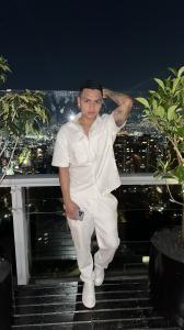 Chico busca chica en Sevilla: 