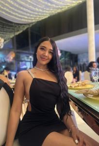Chica busca chico en Ibiza: Chica busca chico