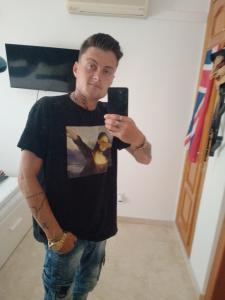 Chico busca chica en Mallorca: 