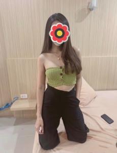 658041419: Chica busca chico en Sevilla