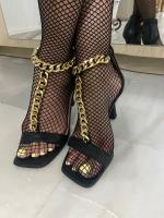 639150089: Chica busca chico en Barcelona