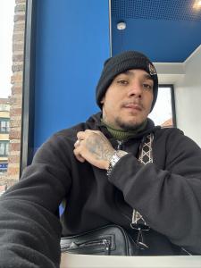 611337496: Chico busca chica en La Coruña