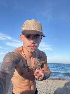 Chico busca chica en Ibiza: 