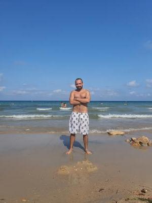 Chico busca chica en Alicante: 