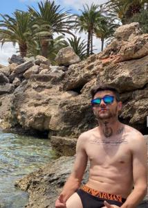 Chico busca chica en Málaga: 