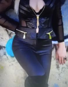 643172475: Chica busca chico en Navarra