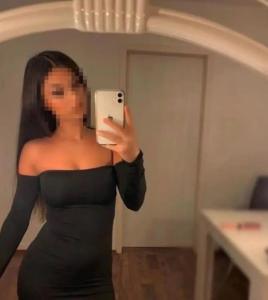 672864095: Chica busca chico en Málaga