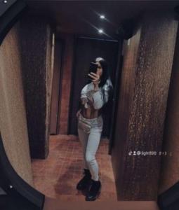 697623347: Chica busca chico en Tarragona