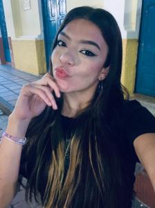 663754578: Chica busca chico en Córdoba