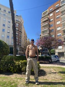 Chico busca chica en Valencia: 