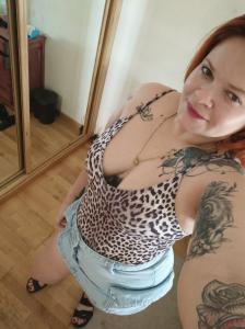 677308085: Chica busca chico en Albacete