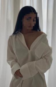 623214488: Chica busca chico en Barcelona