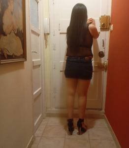 654039208: Chica busca chico en Madrid