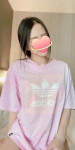 637070555: Chica busca chico en Madrid