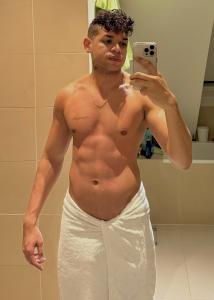 615771548: Chico busca chica en Madrid