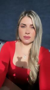 Chica busca chico en Valencia: Chica busca chico