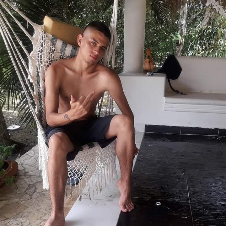 Chico busca chica en Zaragoza: 
