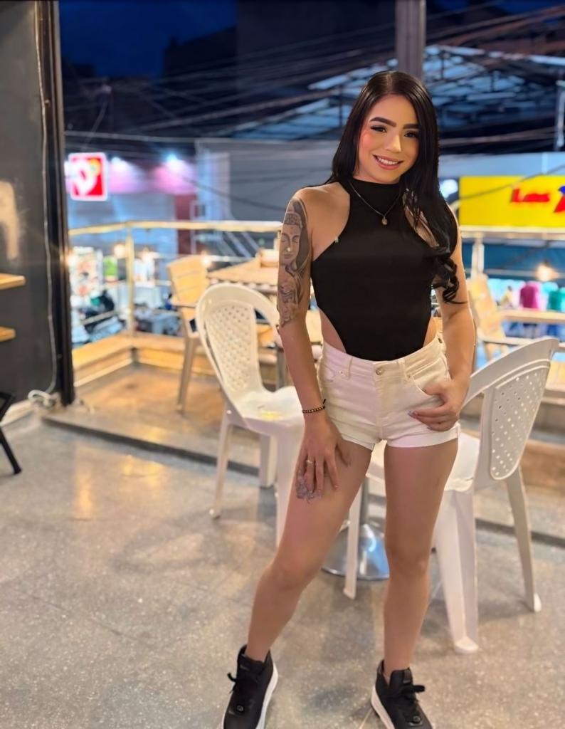 Chica busca chico en Sevilla: Chica busca chico
