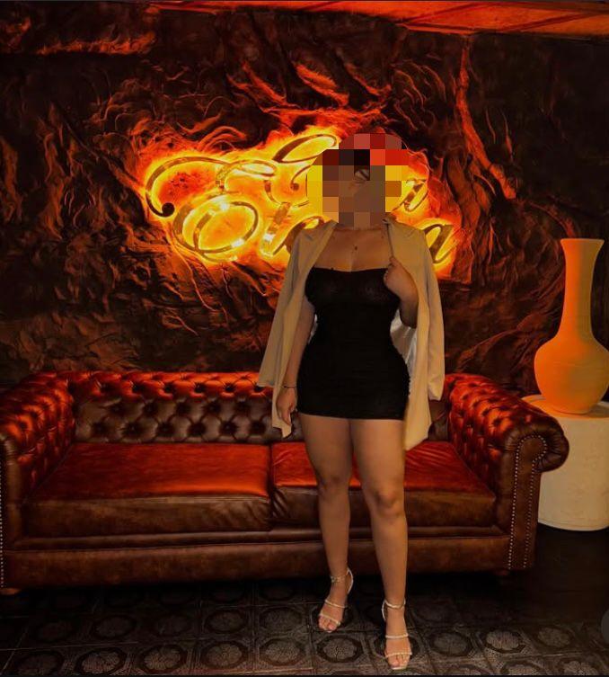 613821191: Chica busca chico en Málaga
