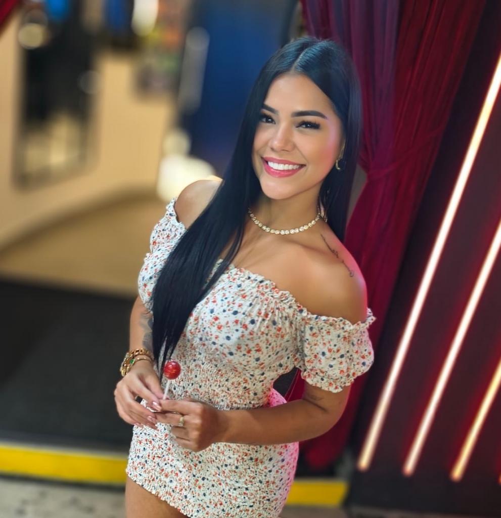 634797839: Chica busca chico en Madrid