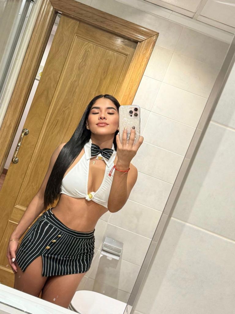 662064357: Chica busca chico en Málaga