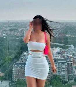 689889664: Chica busca chico en Alicante